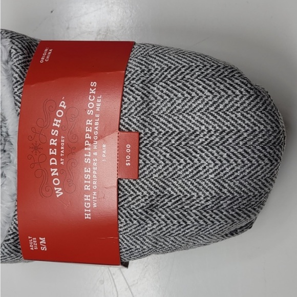 New! Wondershop Fleece Lined Pull-On Slippers with Huggable Heel & Grippers - Picture 2 of 10